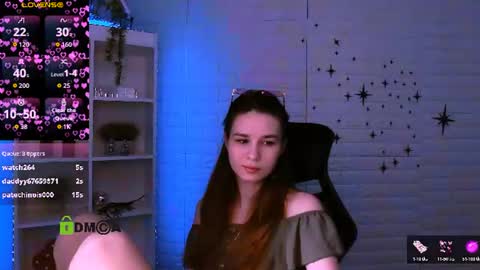 Snapshot of angie_foxy chatting on June 22, 2026, 3:25 am Angle online show from June 22, 2026, 3:25 am