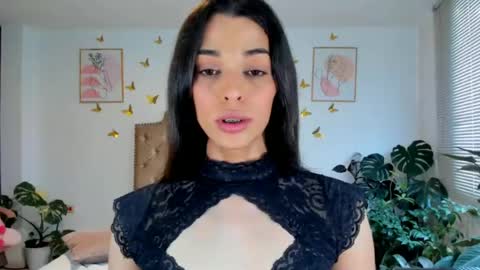 Anabella online show from June 14, 2026, 6:43 pm