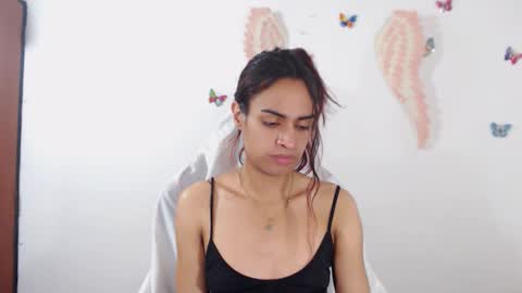 Snapshot of angie_tssex chatting on March 6, 2025, 6:30 am ints marianaroldan945 online show from March 6, 2025, 6:30 am