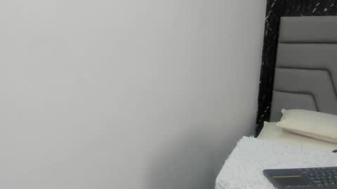 Snapshot of angie_will chatting on January 10, 2026, 12:12 am A N G I E. online show from January 10, 2026, 12:12 am