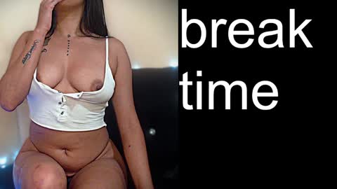 Angie y Andres online show from February 24, 2025, 2:37 pm