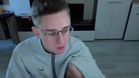 vodka online show from November 20, 2025, 6:02 am