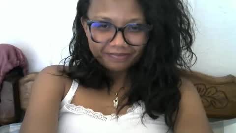 Snapshot of anielah chatting on February 9, 2026, 12:31 pm anielah online show from February 9, 2026, 12:31 pm