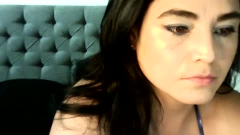 Snapshot of anierouse1053 chatting on June 27, 2026, 2:05 am anierouse1053 online show from June 27, 2026, 2:05 am
