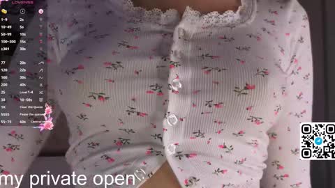 Snapshot of anika_heir chatting on November 15, 2025, 3:19 pm Alice online show from November 15, 2025, 3:19 pm