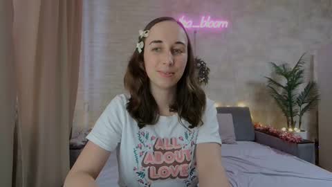 Snapshot of anikabloom chatting on January 6, 2025, 8:46 am anikabloom online show from January 6, 2025, 8:46 am