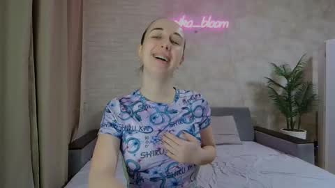 Snapshot of anikabloom chatting on January 25, 2025, 2:15 am anikabloom online show from January 25, 2025, 2:15 am