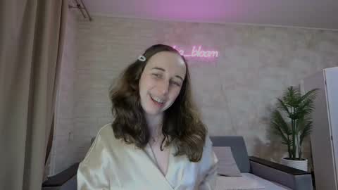 Snapshot of anikabloom chatting on February 9, 2025, 11:36 pm anikabloom online show from February 9, 2025, 11:36 pm