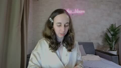 Snapshot of anikabloom chatting on February 10, 2025, 3:35 am anikabloom online show from February 10, 2025, 3:35 am