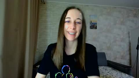 Snapshot of anikabloom chatting on May 12, 2026, 11:35 pm anikabloom online show from May 12, 2026, 11:35 pm