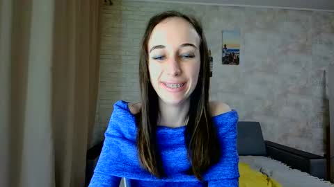 Snapshot of anikabloom chatting on May 19, 2026, 8:37 pm anikabloom online show from May 19, 2026, 8:37 pm