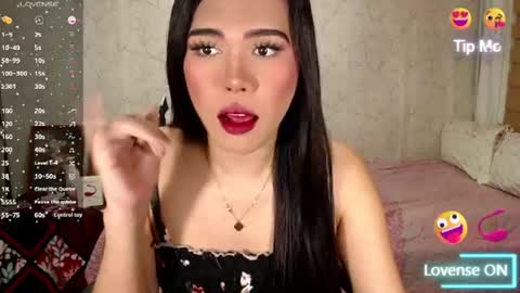 Snapshot of anikkafox chatting on November 13, 2025, 2:49 pm Nikka online show from November 13, 2025, 2:49 pm