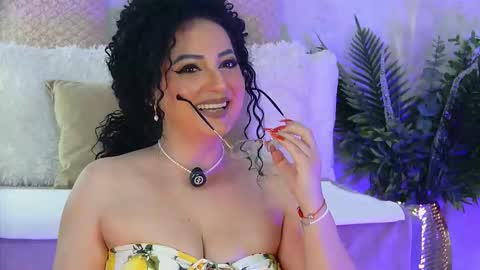 anissia teaser online show from March 10, 2026, 6:07 am