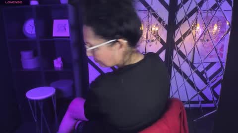 Anita online show from March 12, 2025, 4:08 am