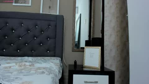 Anitafoxx online show from November 18, 2025, 9:30 pm