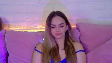 AnitaVenture online show from November 29, 2025, 4:26 am