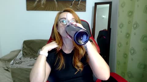 Snapshot of anitazarova chatting on January 3, 2025, 8:54 pm Anita Zarova online show from January 3, 2025, 8:54 pm