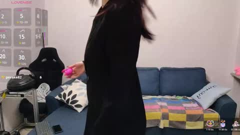 Snapshot of anjaessence chatting on December 21, 2025, 4:14 pm Anja online show from December 21, 2025, 4:14 pm