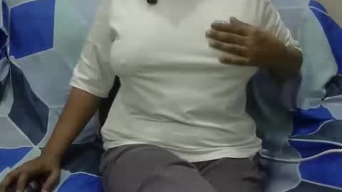 Snapshot of anjali_dogra786 chatting on October 1, 2025, 6:47 pm anjali_dogra786 online show from October 1, 2025, 6:47 pm