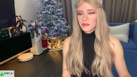 anjalin_sososok online show from December 21, 2025, 7:15 am