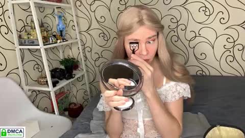 anjalin_sososok online show from February 9, 2026, 4:27 am