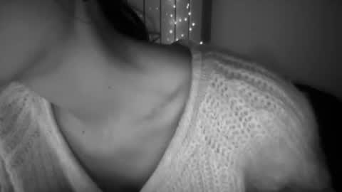 Anje online show from November 29, 2025, 8:45 pm