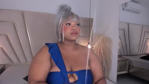 Anjele  online show from November 30, 2025, 1:59 pm