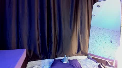 Snapshot of anjella_botton chatting on October 22, 2025, 6:51 pm Angel online show from October 22, 2025, 6:51 pm