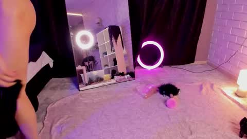 Snapshot of anjella_botton chatting on November 30, 2025, 6:34 pm Angel online show from November 30, 2025, 6:34 pm