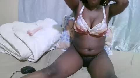 ann_keller online show from January 7, 2026, 4:04 am