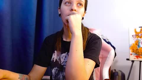 Snapshot of ann_mikele chatting on November 10, 2025, 10:58 am Ann online show from November 10, 2025, 10:58 am