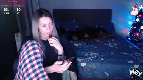 Anadirectgirl online show from December 23, 2024, 6:16 pm