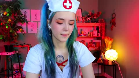 Snapshot of anna_bloom_ chatting on February 6, 2025, 4:36 pm Violett online show from February 6, 2025, 4:36 pm