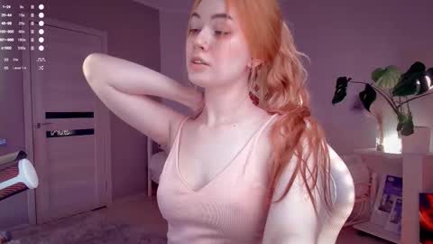 Snapshot of anna_bronson chatting on October 14, 2025, 2:23 am Anna online show from October 14, 2025, 2:23 am