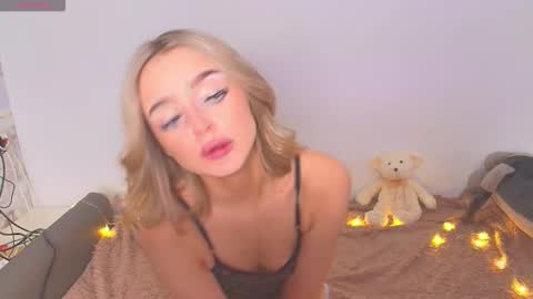 Snapshot of anna_nickol chatting on December 4, 2025, 1:20 pm Anna online show from December 4, 2025, 1:20 pm