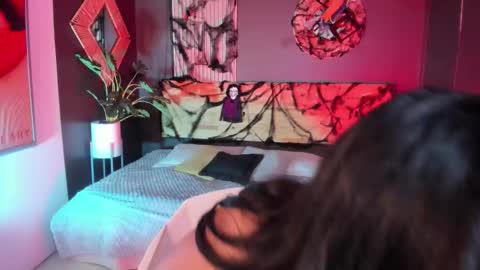 Anna online show from October 31, 2025, 3:18 am