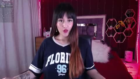 Anna online show from February 5, 2025, 11:28 pm