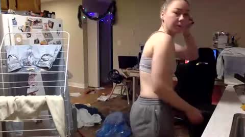 Snapshot of annabellemonroe69 chatting on November 26, 2025, 1:45 pm annabellemonroe69 online show from November 26, 2025, 1:45 pm