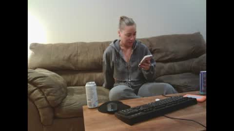 Snapshot of annabellemonroe69 chatting on August 2, 2026, 2:21 am annabellemonroe69 online show from August 2, 2026, 2:21 am