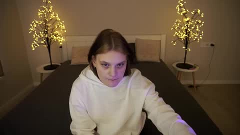 Snapshot of annacandie chatting on September 22, 2025, 12:07 pm Anna online show from September 22, 2025, 12:07 pm