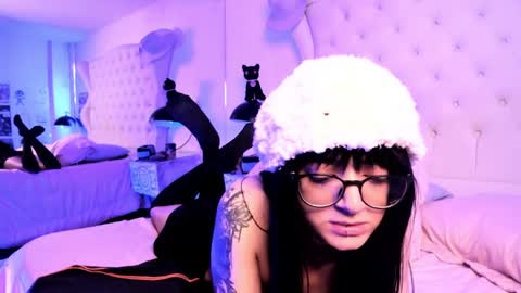 MIss Daniels online show from December 3, 2024, 3:33 pm