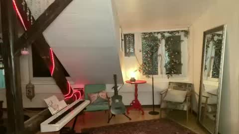 Anna Darko online show from June 18, 2026, 9:19 pm