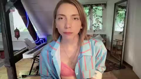 Anna Darko online show from July 18, 2026, 3:16 pm
