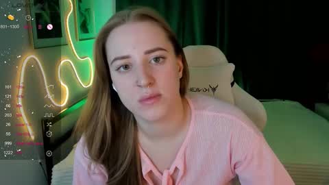 Snapshot of annagrees1 chatting on December 18, 2025, 2:34 pm annagrees1 online show from December 18, 2025, 2:34 pm