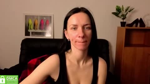 Snapshot of annakillian_kiss chatting on April 21, 2026, 5:47 am Anna online show from April 21, 2026, 5:47 am