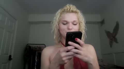 AnnaMarrie online show from February 17, 2026, 4:02 pm