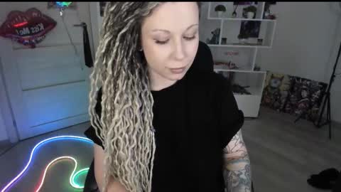 Snapshot of annanebula chatting on March 27, 2026, 6:29 pm Anna online show from March 27, 2026, 6:29 pm
