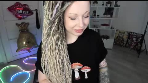 Snapshot of annanebula chatting on May 14, 2026, 8:26 pm Anna online show from May 14, 2026, 8:26 pm