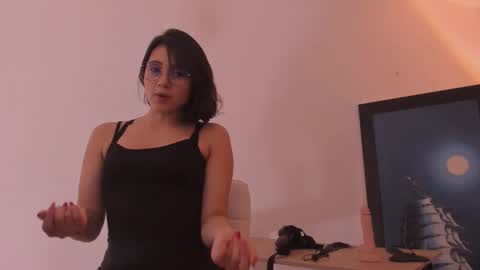 Annara Lein online show from November 1, 2025, 11:29 pm