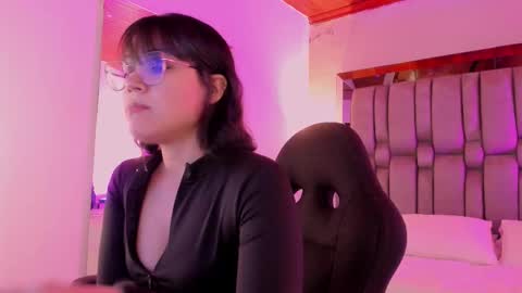 Annara Lein online show from December 4, 2025, 1:04 am